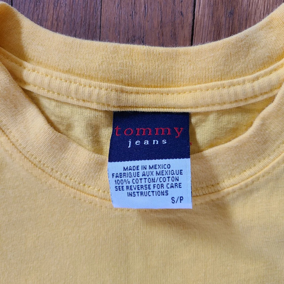 Vintage 90s Tee by Tommy Hillfiger / Small Petite - Picture 2 of 3